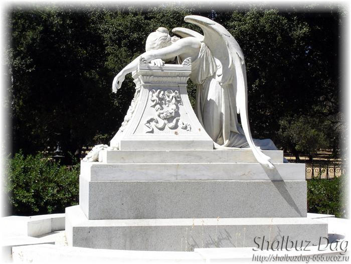 Ангел скорби (статуи (11 фото))
