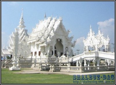 Храм Wat Rong Khun - (20 фото)